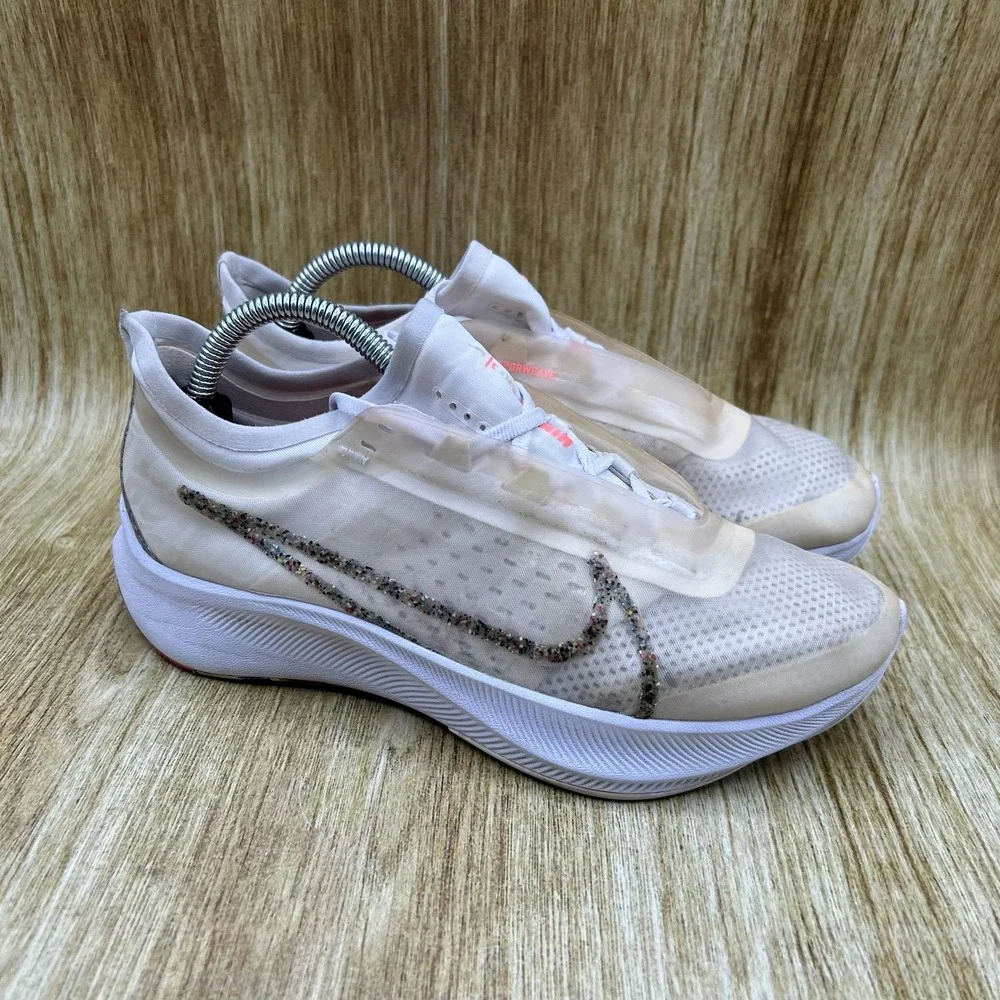Nike Zoom Fly 3 AW‎ Women's Size 6 White Lava Glow Shoes Sneakers BV7780-100
